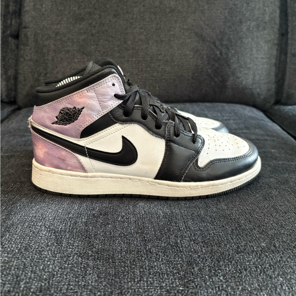 Nike Air Jordan 1 Mid Bleached coral purple pink DM6216-001 Size 7Y, Women’s 8.5